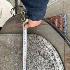 石のテーブルの画像