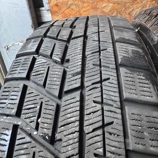 バリ山　YOKOHAMA ヨコハマ　IG60 195/65R15 スタッドレス　タイヤ　2022年製　15インチ