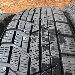 バリ山　YOKOHAMA ヨコハマ　IG60 195/65R15 スタッドレス　タイヤ　2022年製　15インチの画像