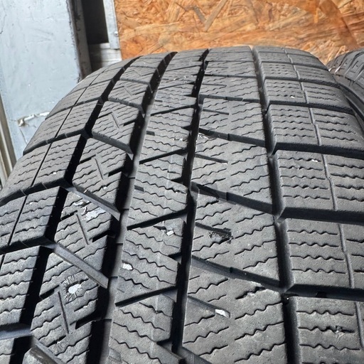 バリ山　DUNLOP ダンロップ　WM03 205/60R16 スタッドレス　タイヤ　2020年製　16インチ
