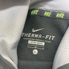 BOYS NIKEフードトップスとGUのデニム150の画像