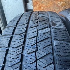 BRIDGESTONE VRX2 195/65R15 スタッドレス　タイヤ　2019年製　15インチの画像