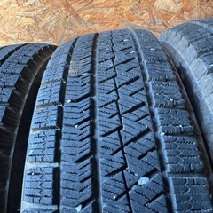バリ山　BRIDGESTONE ブリヂストン　ブリジストン　VRX2 175/65R15 スタッドレス　タイヤ　2023年製　15インチの画像