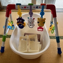 ベビージム、ベビーバス、レンジ除菌の画像