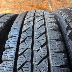 バリ山　BRIDGESTONE ブリヂストン　ブリジストン　VL1 145R12 LT 6PR 2018年製　12インチの画像