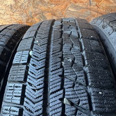 バリ山　BRIDGESTONE ブリヂストン　ブリジストン VRX 155/65R14 スタッドレス　タイヤ　2017年製　14インチの画像