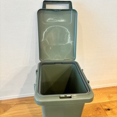 【条件付き】　ゴミ箱　33L 蓋付きの画像