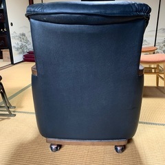 お急ぎください！　　
椅子の画像