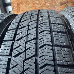 バリ山　BRIDGESTONE ブリヂストン　ブリジストン　VRX2 155/65R14 スタッドレス　タイヤ　2018年製　14インチの画像