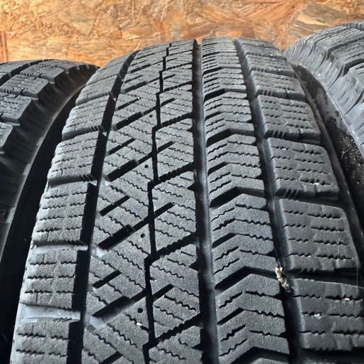 バリ山　BRIDGESTONE ブリヂストン　ブリジストン　VRX2 155/65R14 スタッドレス　タイヤ　2018年製　14インチ