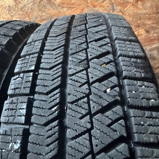 バリ山　BRIDGESTONE ブリヂストン　ブリジストン　VRX2 155/65R14 スタッドレス　タイヤ　2018年製　14インチ