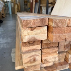 【30本まとめ売り】30×105×3000mm間柱の画像