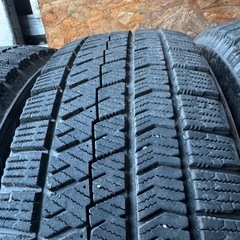 バリ山　BRIDGESTONE ブリヂストン　ブリジストン　VRX2 195/65R15 スタッドレス　タイヤ　2020年製　15インチの画像