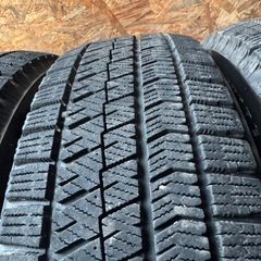 バリ山　BRIDGESTONE ブリヂストン　ブリジストン　VRX2 195/65R15 スタッドレス　タイヤ　2020年製　15インチの画像