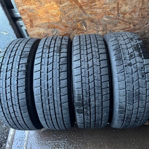 バリ山　GOODYEAR ICENAVI7 185/60R15 スタッドレス　タイヤ　2021年製　15インチ