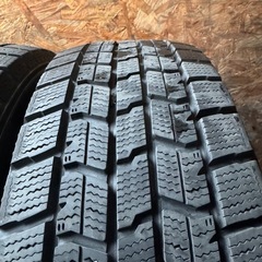バリ山　GOODYEAR ICENAVI7 185/60R15 スタッドレス　タイヤ　2021年製　15インチの画像