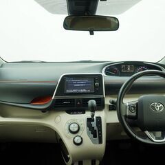 グリーンカラーで目立つこと間違いなし！！！室内も広いです😍の画像