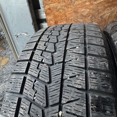 バリ山　YOKOHAMA ヨコハマ　IG70 215/55R17 スタッドレス　タイヤ　2021年製　17インチ　２本の画像