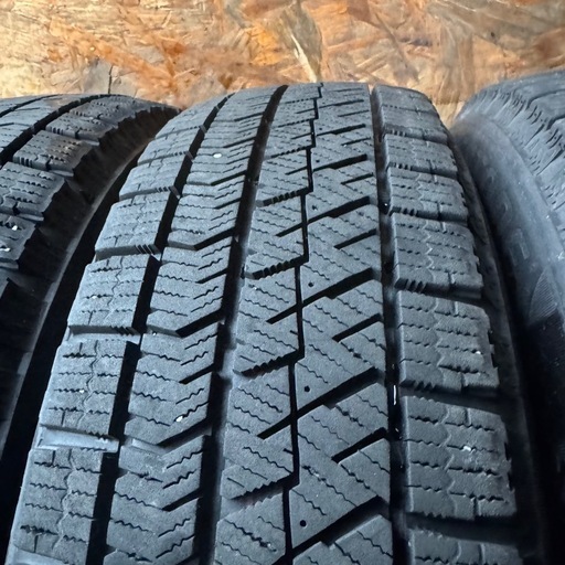 バリ山　BRIDGESTONE ブリヂストン　ブリジストン　VRX2 155/65R14 スタッドレス　タイヤ　2021年製　14イン