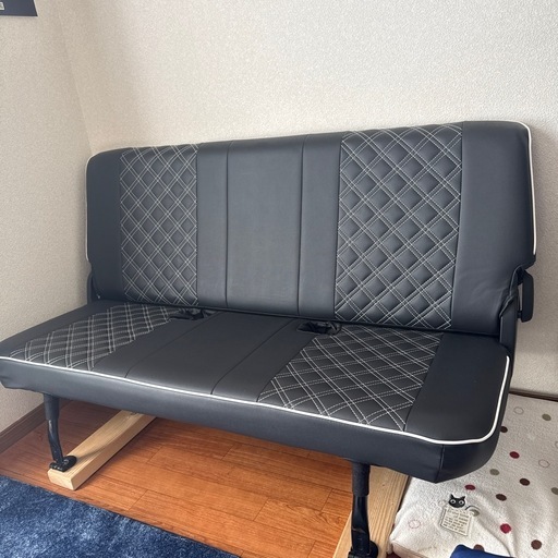 ７型ハイエースDX リヤシート超美品