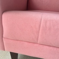 ピンク色2人がけソファ
の画像