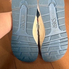 Asics アシックススニーカーの画像