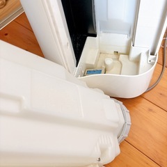 SHARP 空気清浄機　KC-H50の画像