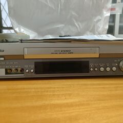 VHSデッキの画像