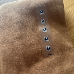 UNIQLOハイネックTシャツの画像