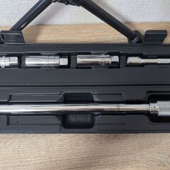 【美品】車用トルクレンチ＋十字レンチセット（17mm／19mm／21mm）の画像