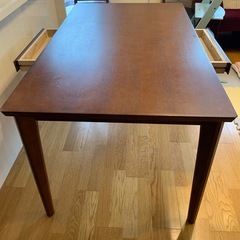 ニトリ　ダイニングテーブル　両面引き出し付き（縦80✖️横135✖️高さ70）の画像