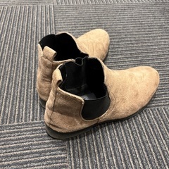 スエードブーツの画像