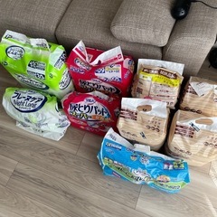 介護  大人用オムツ  リハビリパンツ  パッドの画像