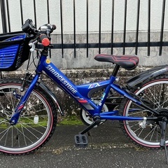 🉐11/1〜PayPay10%還元中＜使用少＞ブリヂストン・エクスプレス 20インチ・ジュニア自転車・シマノ6段シフト 点灯虫ライト、鍵付き ブルーの画像