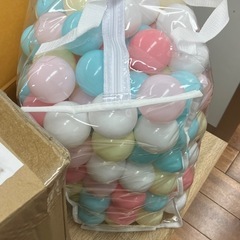 カラーボール レインボー 7色 約200個の画像