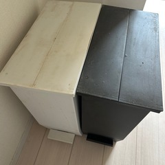 「【11/1限定・無料】黒白ペダル式ゴミ箱 2個セットの画像