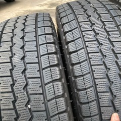 2Tトラック スタッドレスタイヤ 205/70R16 6本 バリ山 キャンター エルフ デュトロ ダイナ 6本の画像