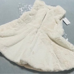 新品タグ付き！グレイル　ペプラムファームベスト　Fの画像