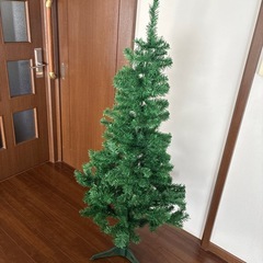 クリスマスツリー　オーナメント付き　の画像