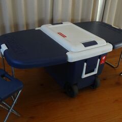 クーラーボックス 大小2つの画像