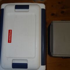 クーラーボックス 大小2つの画像