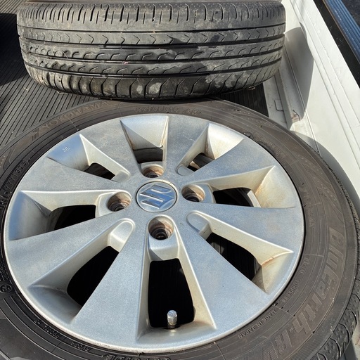 値下げ　スズキ純正アルミタイヤホイール155/65R142025年３本、2024年１本（交換必要)ノーマルタイヤ
