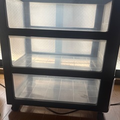 衣装ケースの画像