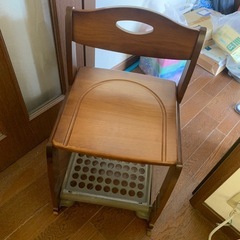 学習椅子の画像