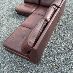 レトロ調 3人掛けソファ ブラウン 合皮 L字タイプ 分割式の画像