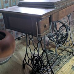 🎀＜昭和レトロ＞SINGER製足踏みミシン🎊 （シンガー）✨の画像