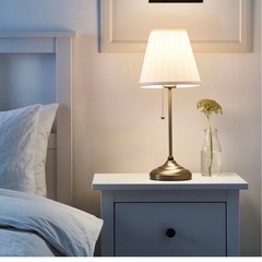 テーブルランプ　オースティード　真ちゅう/ホワイト　IKEAの画像