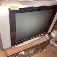 【取引者と調整中】冷蔵庫とブラウン管テレビ無料引き取りの方、エアコン２台差し上げます。の画像