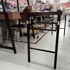会議テーブル 折り畳み ミーティングテーブル 作業台 折りたたみテーブル 幅180cm×奥行45cm×高さ67cm  天板下収納 長テーブル 会議室 会合 事務所 塾 オフィス家具 オフィステーブル PLUS 苫小牧西店の画像