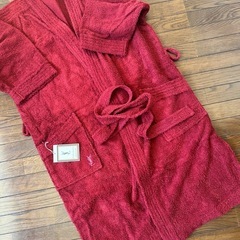 未使用品イヴ・サンローランレディースガウンM　の画像